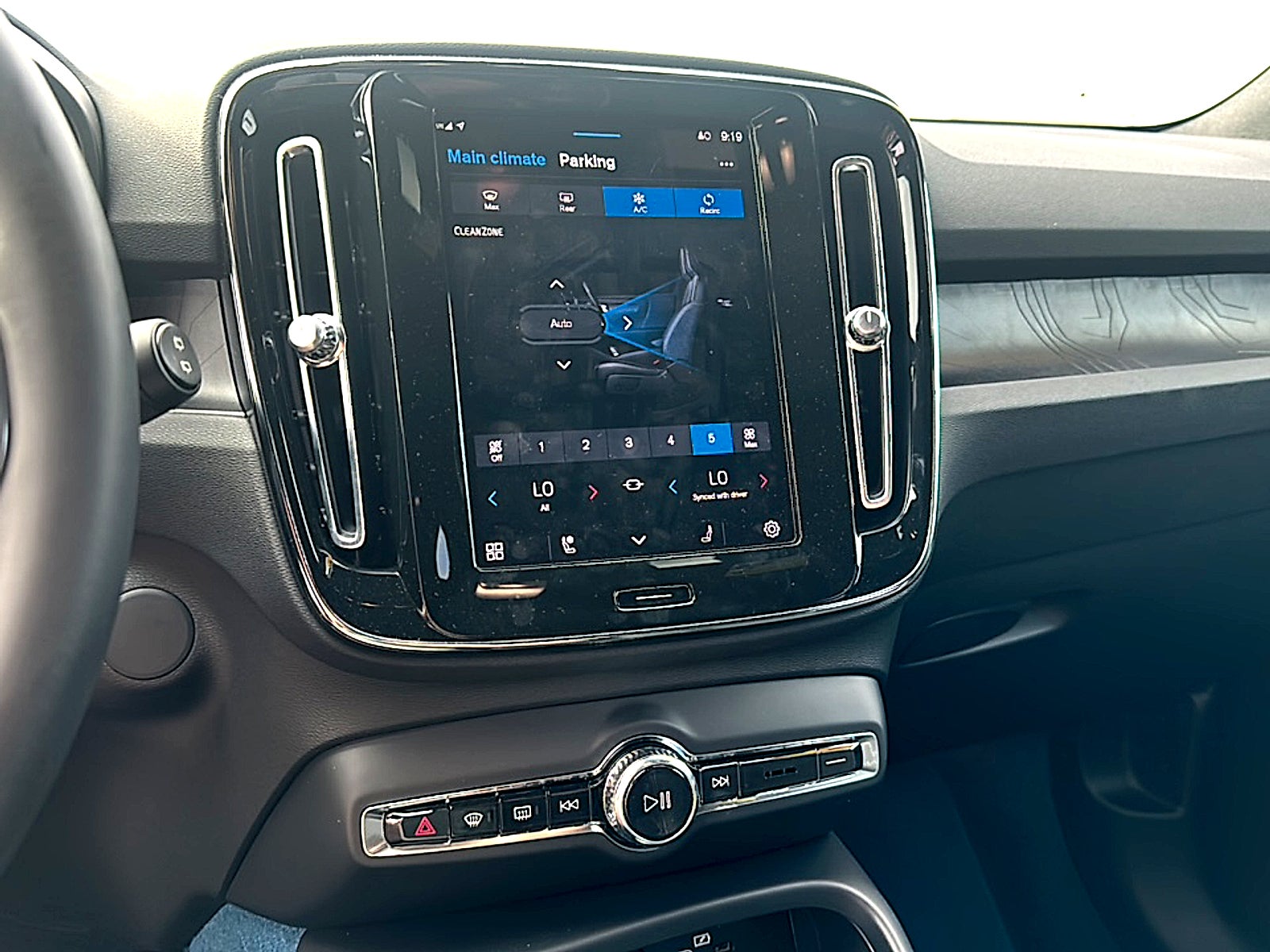 2023 Volvo XC40 Recharge Pure Electric Twin Ultimate