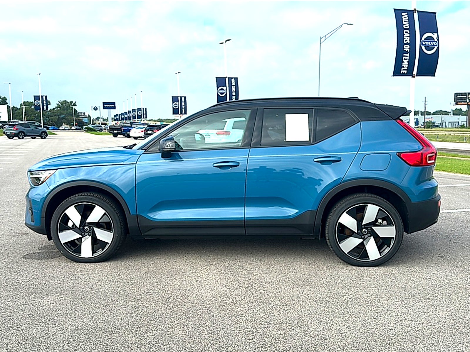 2023 Volvo XC40 Recharge Pure Electric Twin Ultimate