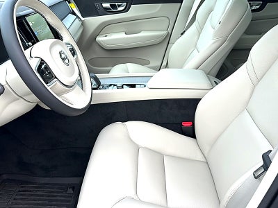 2024 Volvo XC60 Recharge Plug-In Hybrid T8 Plus Dark Theme