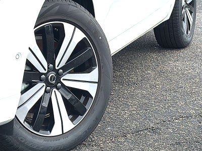 2024 Volvo XC60 Recharge Plug-In Hybrid T8 Plus Dark Theme