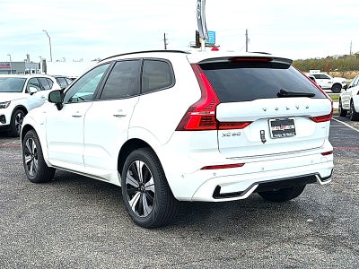 2024 Volvo XC60 Recharge Plug-In Hybrid T8 Plus Dark Theme