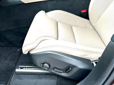 2025 Volvo XC90 Plug-In Hybrid T8 Ultra 6-Seater