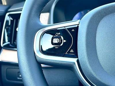 2025 Volvo XC90 Plug-In Hybrid T8 Plus 7-Seater