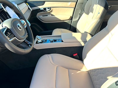 2026 Volvo XC90 Plug-In Hybrid Plus, T8 AWD, Electric/Gasoline, Bright, 7 Seats