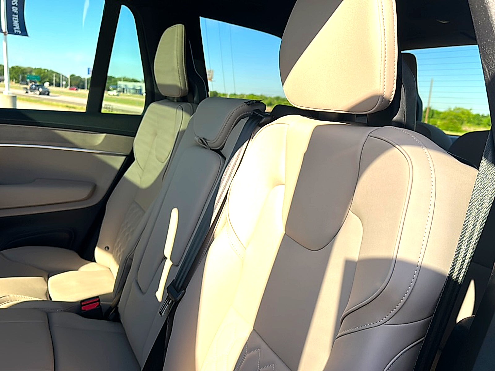 2026 Volvo XC90 Plug-In Hybrid Plus, T8 AWD, Electric/Gasoline, Bright, 7 Seats
