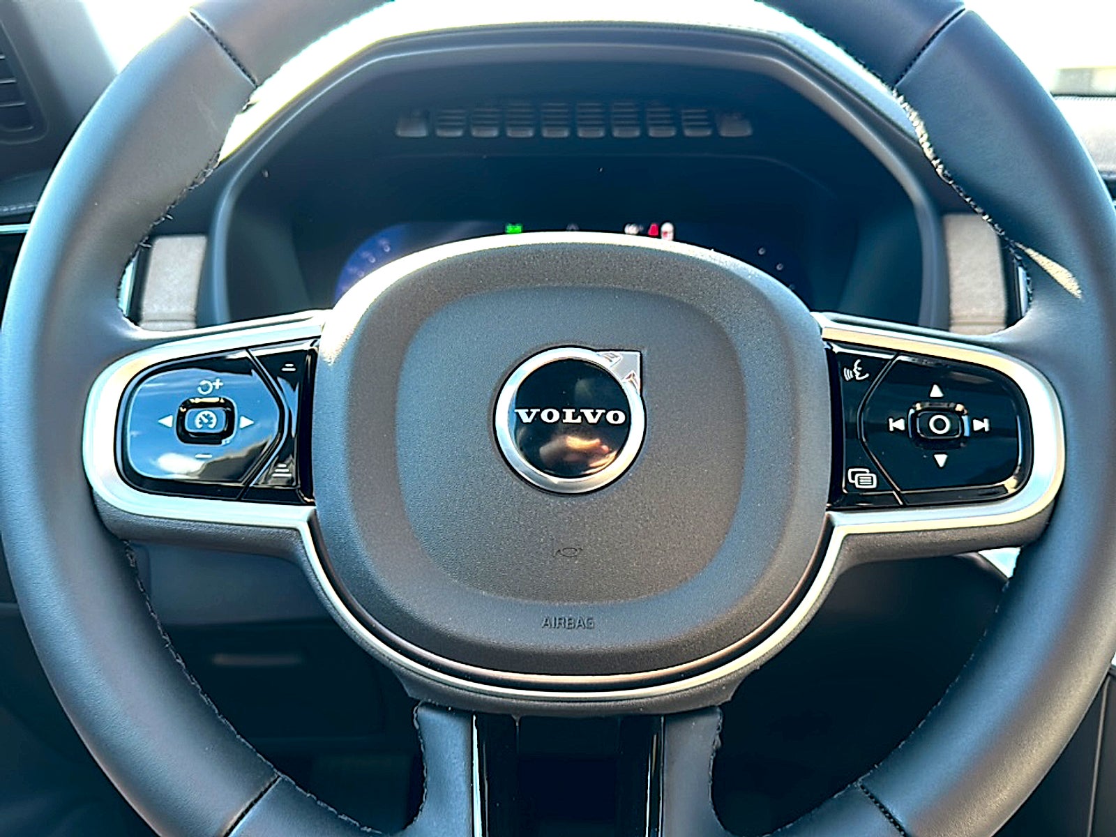 2026 Volvo XC90 Plug-In Hybrid Plus, T8 AWD, Electric/Gasoline, Bright, 7 Seats