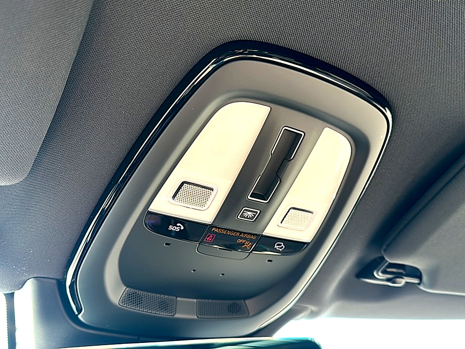 2026 Volvo XC90 Plug-In Hybrid Plus, T8 AWD, Electric/Gasoline, Bright, 7 Seats