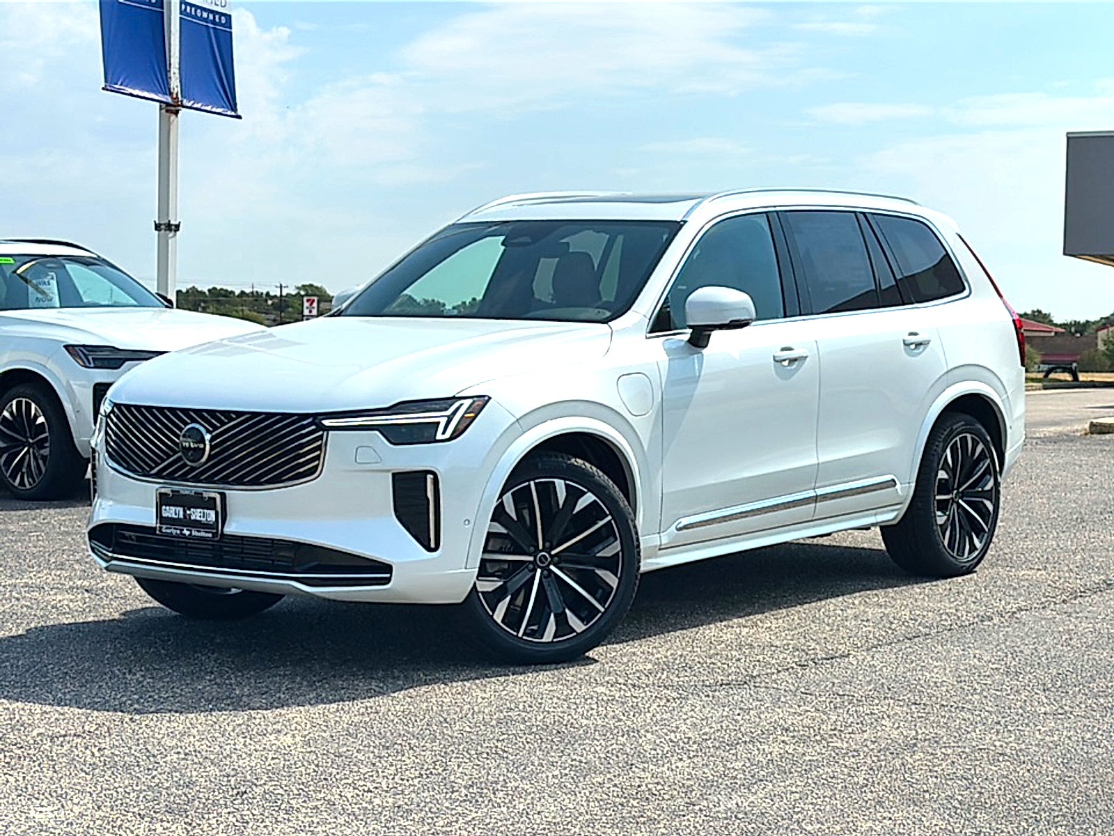 2026 Volvo XC90 Plug-In Hybrid Plus, T8 AWD, Electric/Gasoline, Bright, 7 Seats