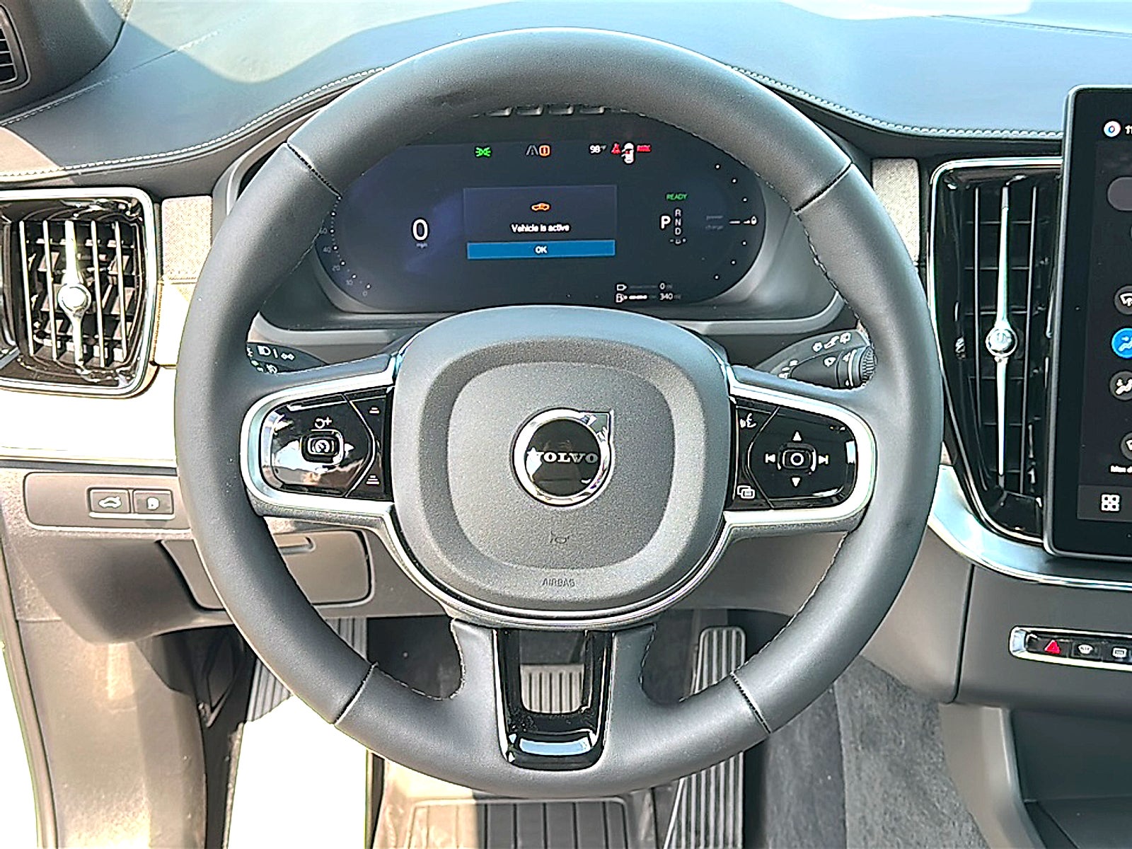 2026 Volvo XC90 Plug-In Hybrid Plus, T8 AWD, Electric/Gasoline, Bright, 7 Seats