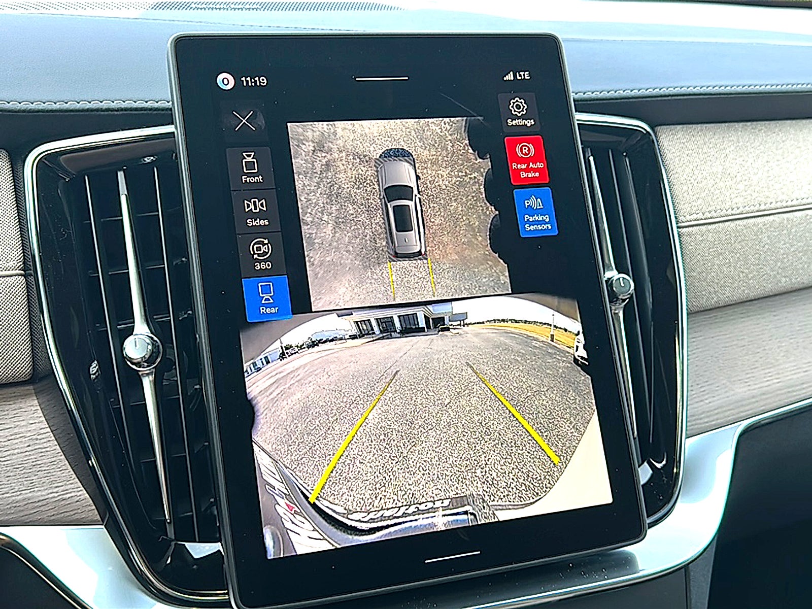 2026 Volvo XC90 Plug-In Hybrid Plus, T8 AWD, Electric/Gasoline, Bright, 7 Seats