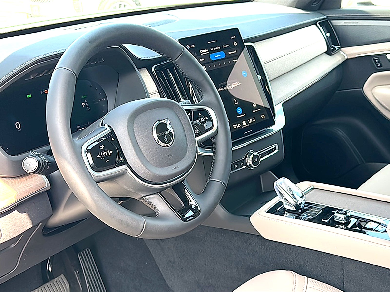 2026 Volvo XC90 Plug-In Hybrid Plus, T8 AWD, Electric/Gasoline, Bright, 7 Seats