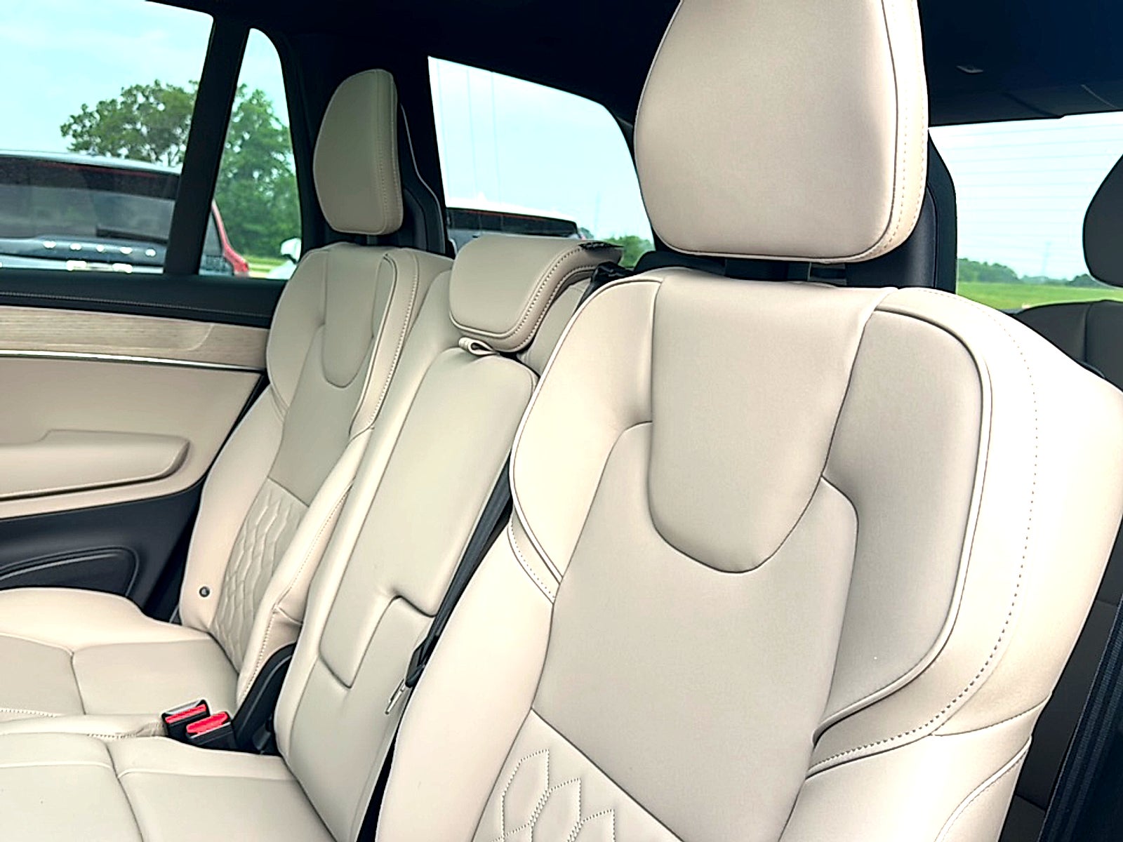 2026 Volvo XC90 Plug-In Hybrid Plus, T8 AWD, Electric/Gasoline, Bright, 7 Seats