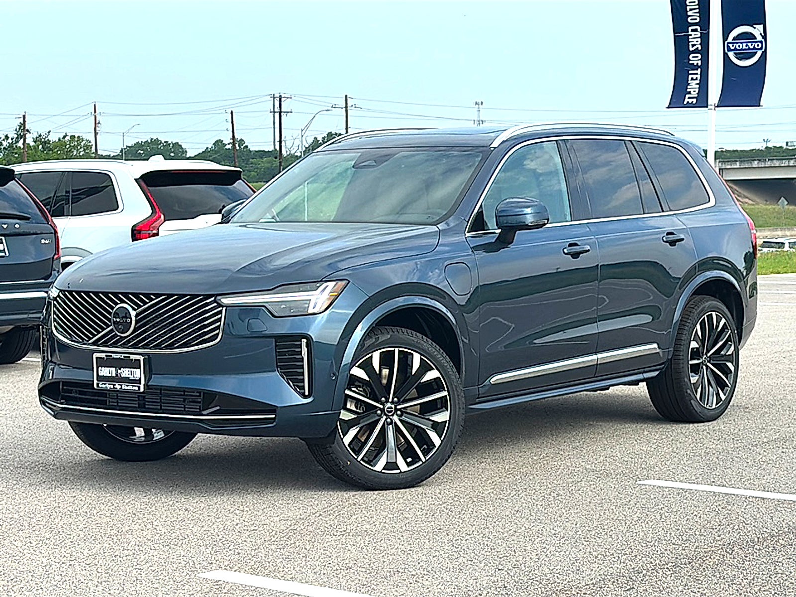 2026 Volvo XC90 Plug-In Hybrid Plus, T8 AWD, Electric/Gasoline, Bright, 7 Seats