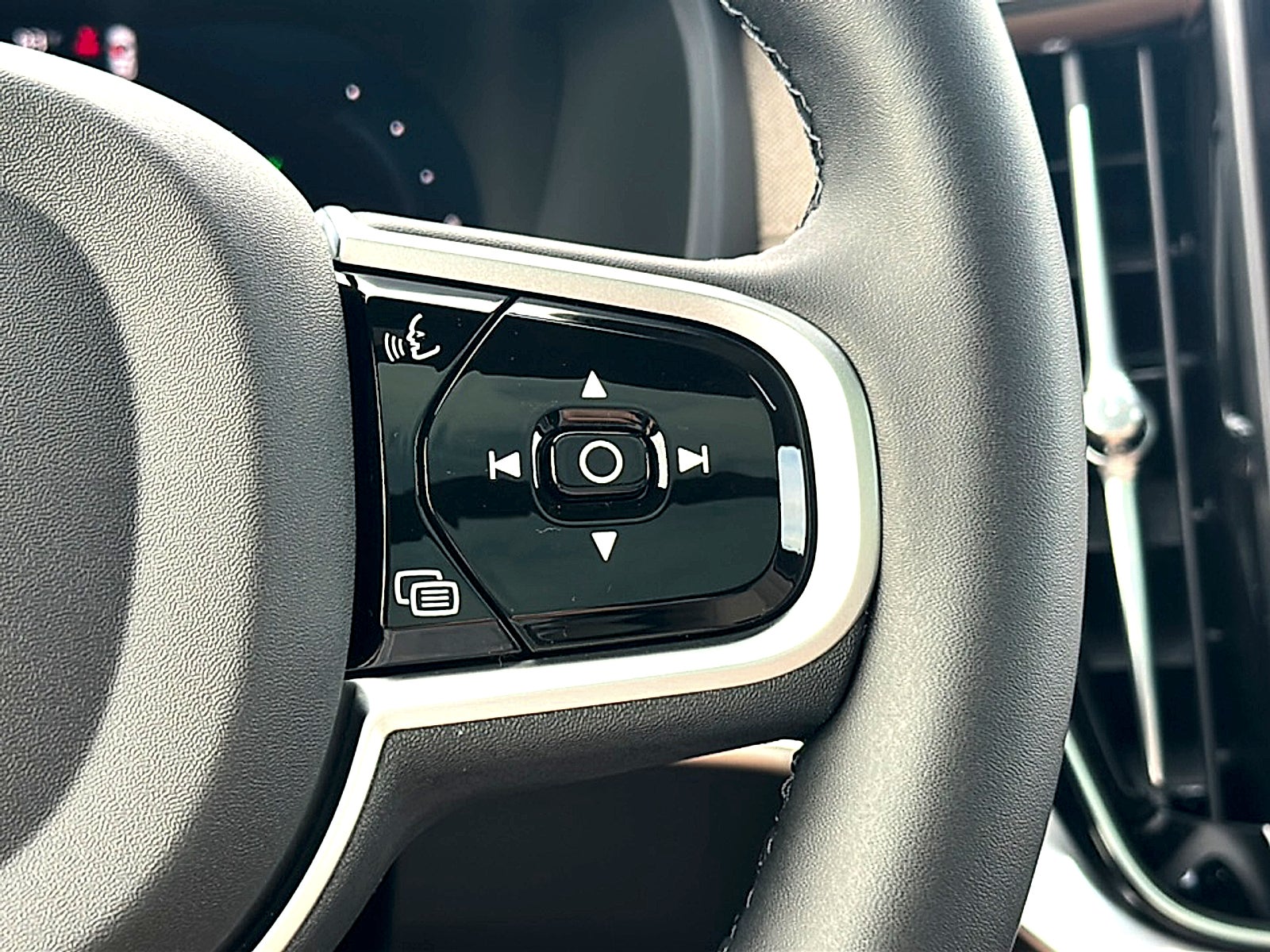 2026 Volvo XC90 Plug-In Hybrid Plus, T8 AWD, Electric/Gasoline, Bright, 7 Seats