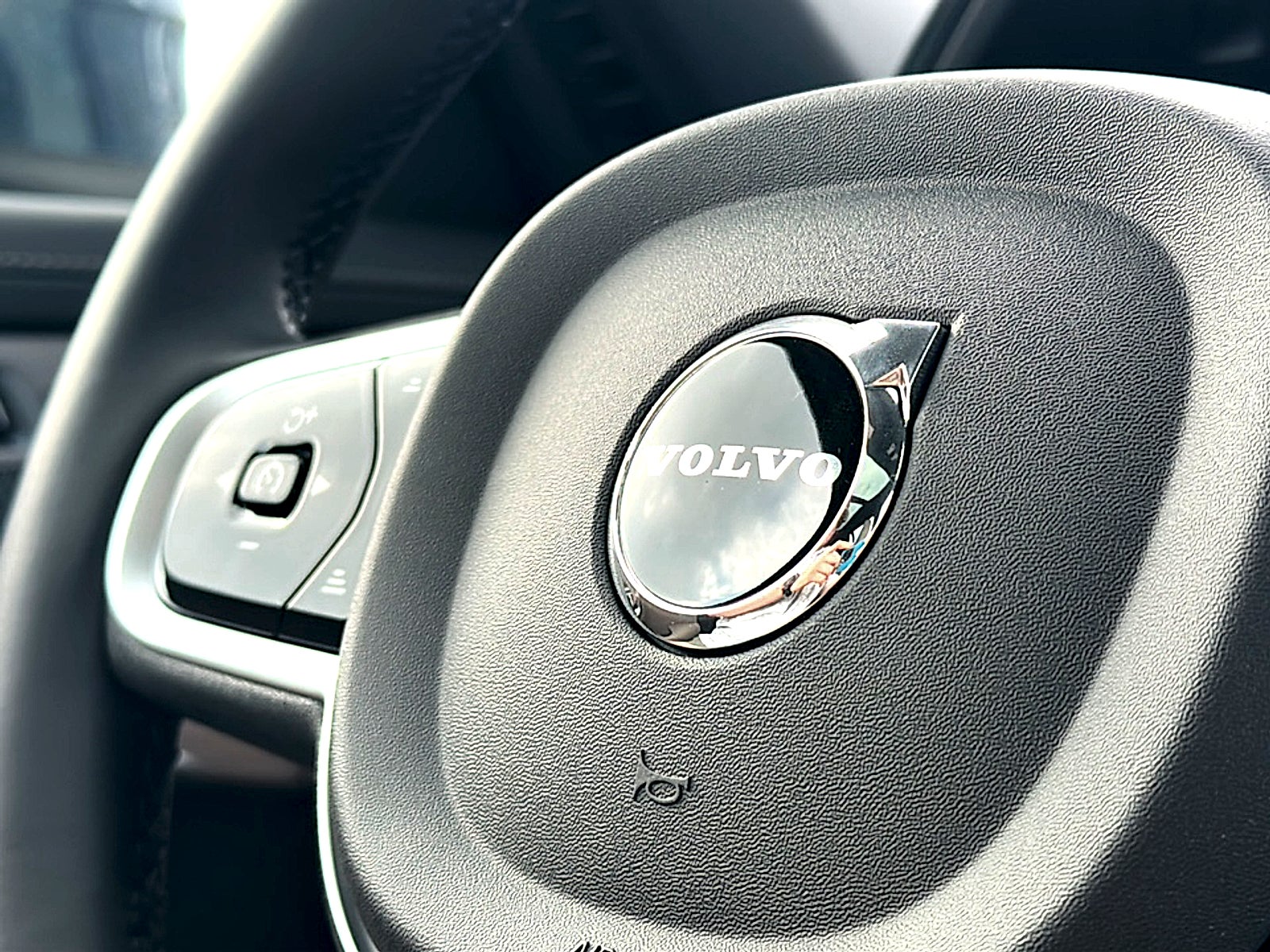 2026 Volvo XC90 Plug-In Hybrid Plus, T8 AWD, Electric/Gasoline, Bright, 7 Seats