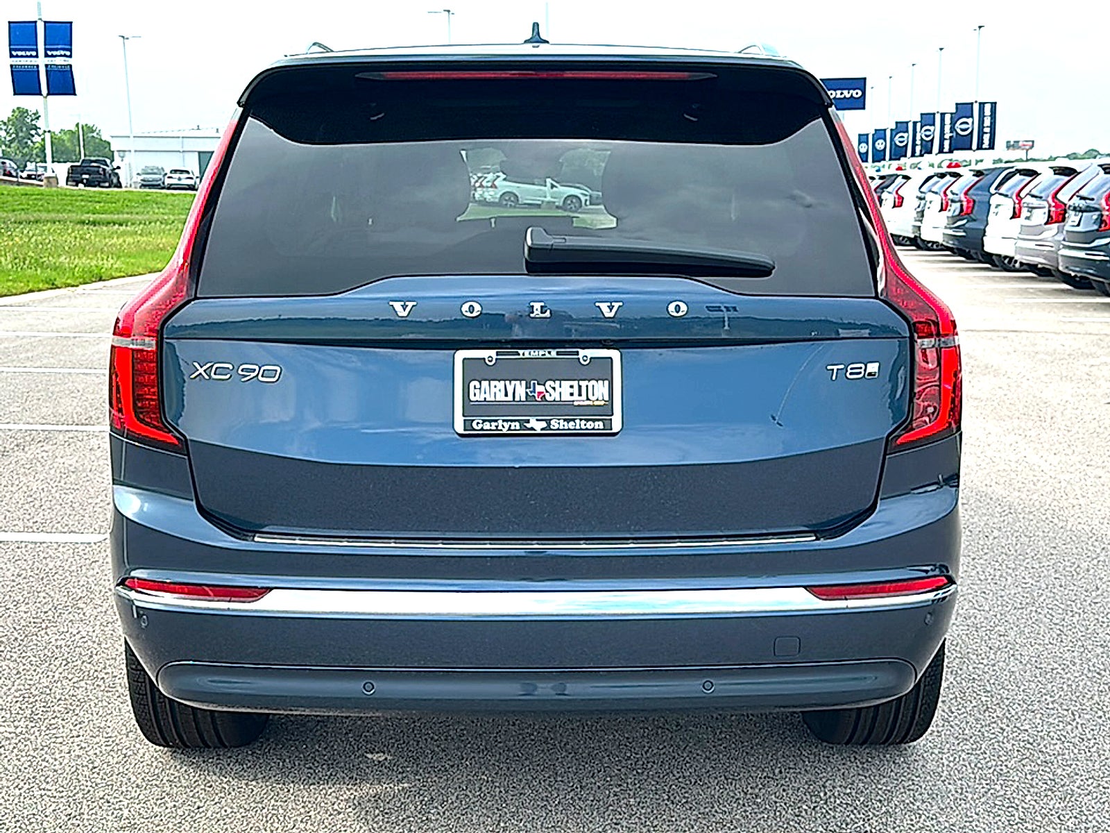 2026 Volvo XC90 Plug-In Hybrid Plus, T8 AWD, Electric/Gasoline, Bright, 7 Seats