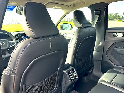 2026 Volvo XC40 B4 Plus