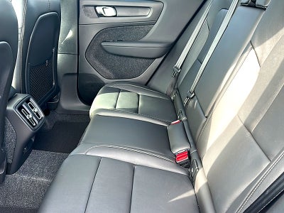 2026 Volvo XC40 B4 Plus