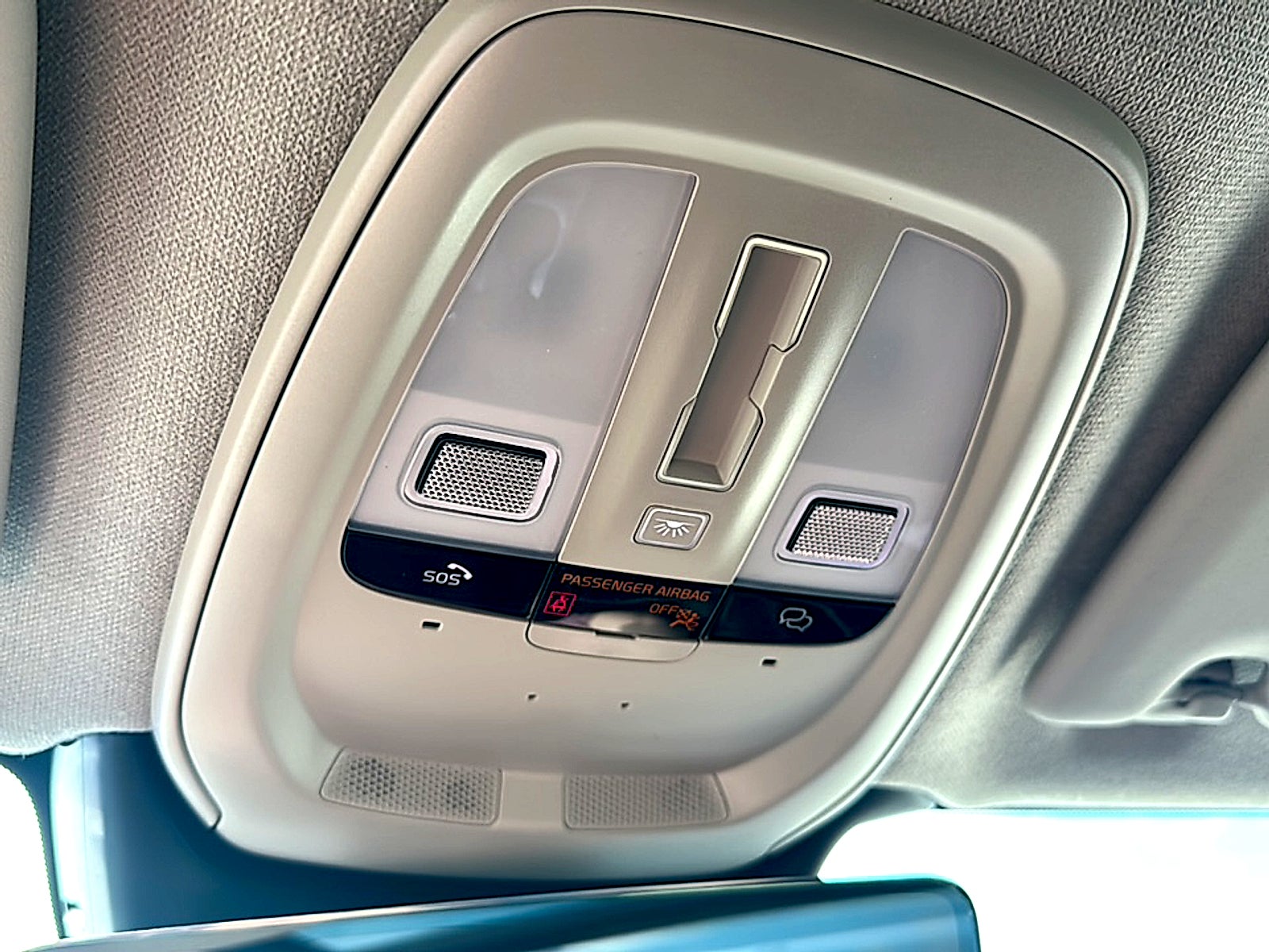 2026 Volvo XC40 B4 Plus