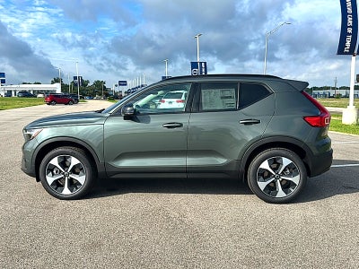 2026 Volvo XC40 B4 Plus
