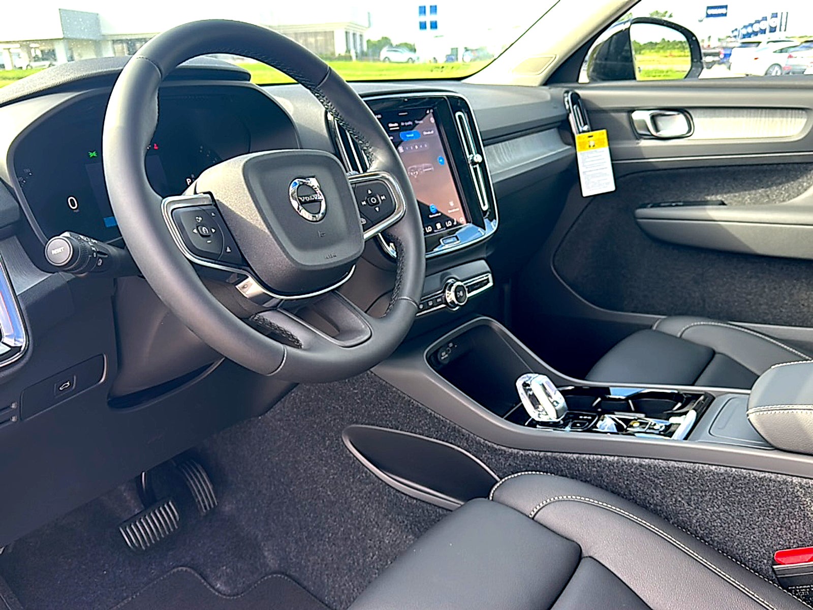 2026 Volvo XC40 B4 Plus