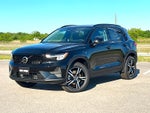 2026 Volvo XC40 Core, B4 FWD Gas (mild hybrid), Dark