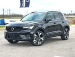 2026 Volvo XC40 Plus, B5 AWD Gas (mild hybrid), Dark