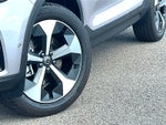 2026 Volvo XC40 Plus, B5 AWD Gas (mild hybrid), Dark