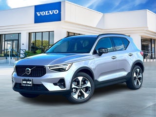 2026 Volvo XC40 Plus, B5 AWD Gas (mild hybrid), Dark