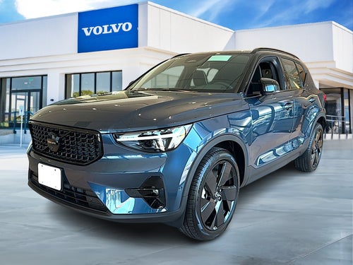 2026 Volvo XC40 Black Edition Ultra, B5 AWD Gas (mild hybrid)