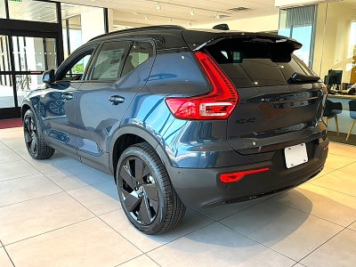 2026 Volvo XC40 Black Edition Ultra, B5 AWD Gas (mild hybrid)