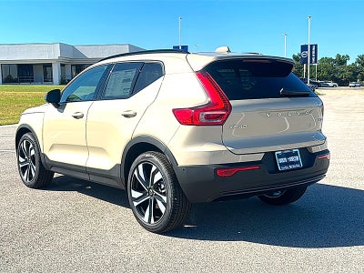 2026 Volvo XC40 Ultra, B5 AWD Gas (mild hybrid), Dark
