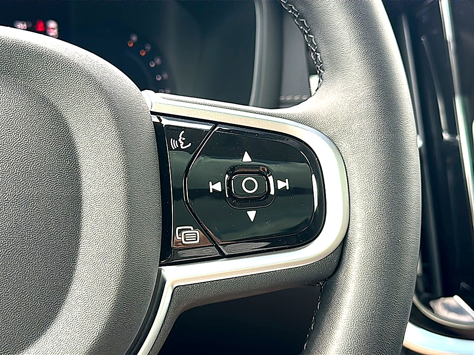 2026 Volvo V60 Cross Country Ultra, B5 AWD Gas (mild hybrid)