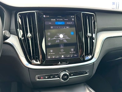2026 Volvo V60 Cross Country Ultra, B5 AWD Gas (mild hybrid)