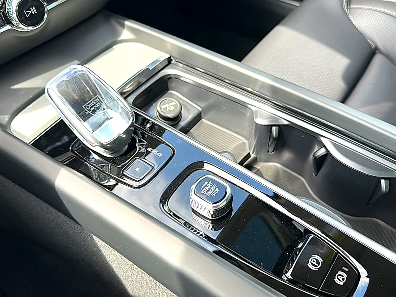 2026 Volvo V60 Cross Country Ultra, B5 AWD Gas (mild hybrid)