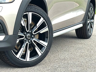 2026 Volvo V60 Cross Country Ultra, B5 AWD Gas (mild hybrid)