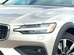 2026 Volvo V60 Cross Country Ultra, B5 AWD Gas (mild hybrid)