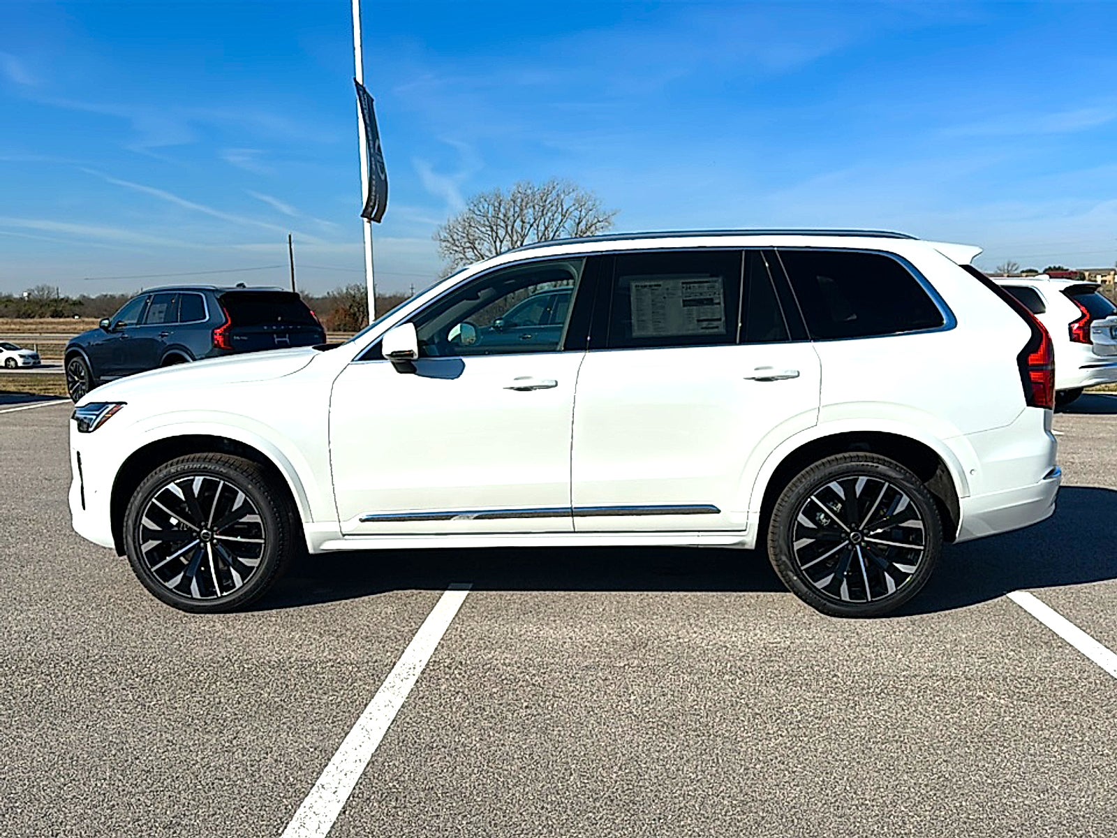 2026 Volvo XC90 Plus, B5 AWD Gas (mild hybrid), Gasoline, Bright, 7 Seats