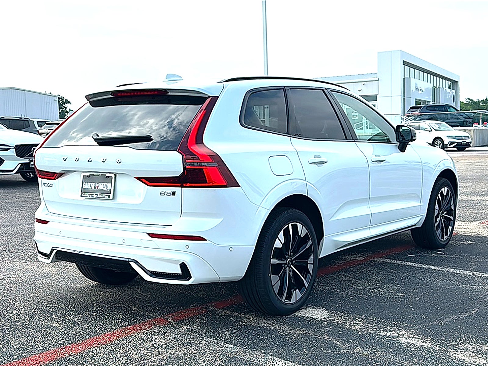 2026 Volvo XC60 B5 Plus