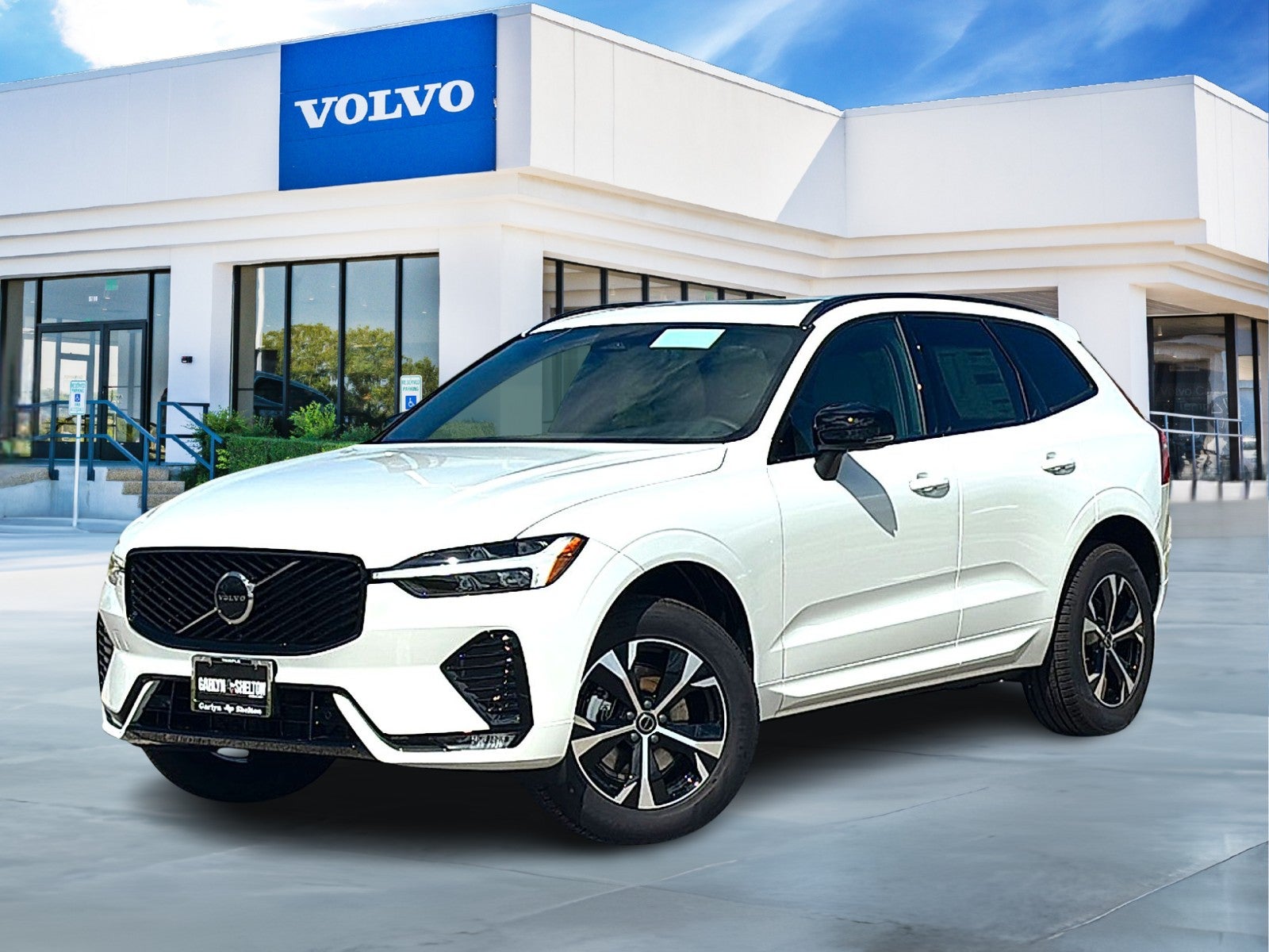2026 Volvo XC60 B5 Core