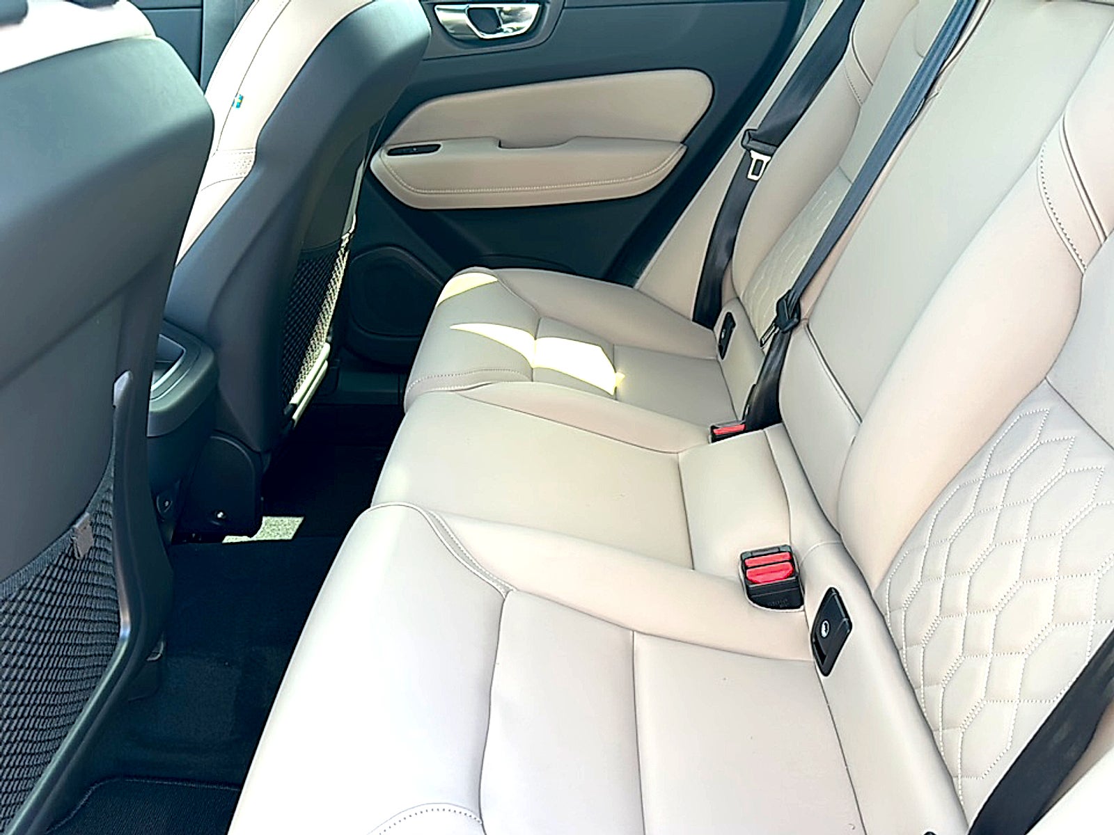 2026 Volvo XC60 B5 Core