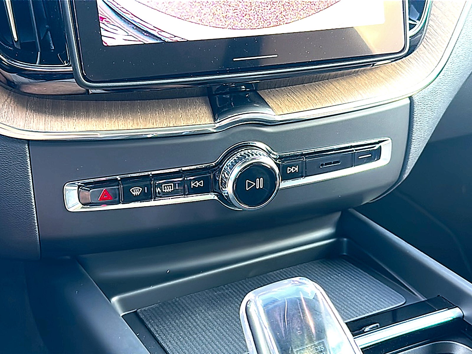 2026 Volvo XC60 B5 Core