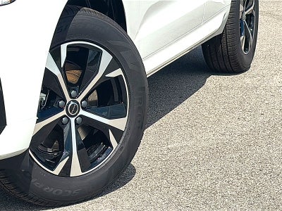 2026 Volvo XC60 B5 Core