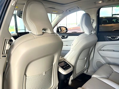 2026 Volvo XC60 B5 Ultra