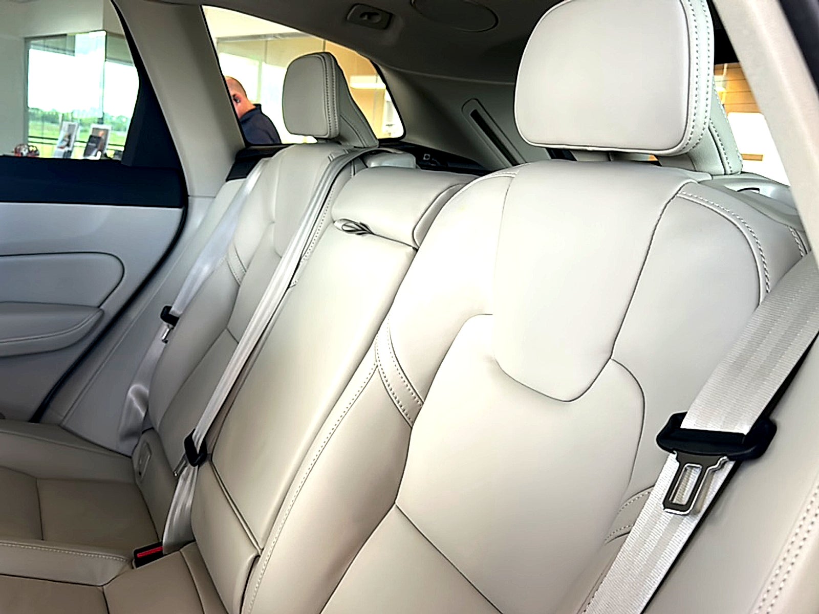 2026 Volvo XC60 B5 Ultra
