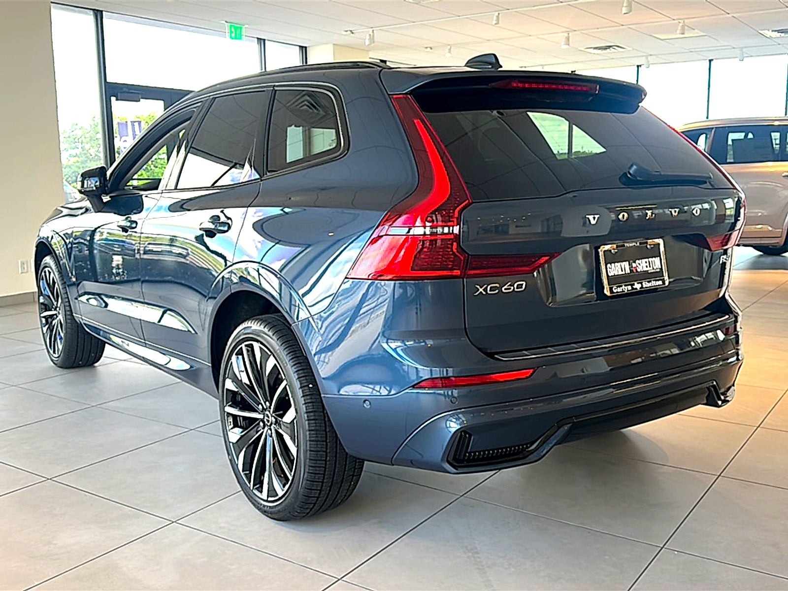 2026 Volvo XC60 B5 Ultra