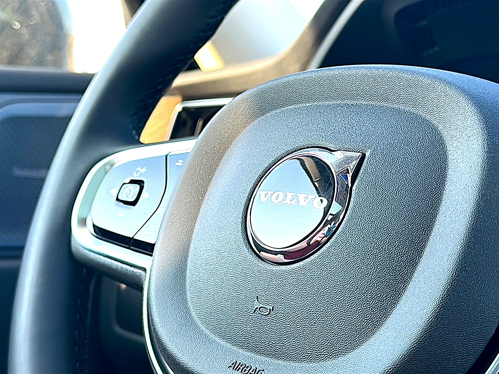 2027 Volvo XC60 Plus