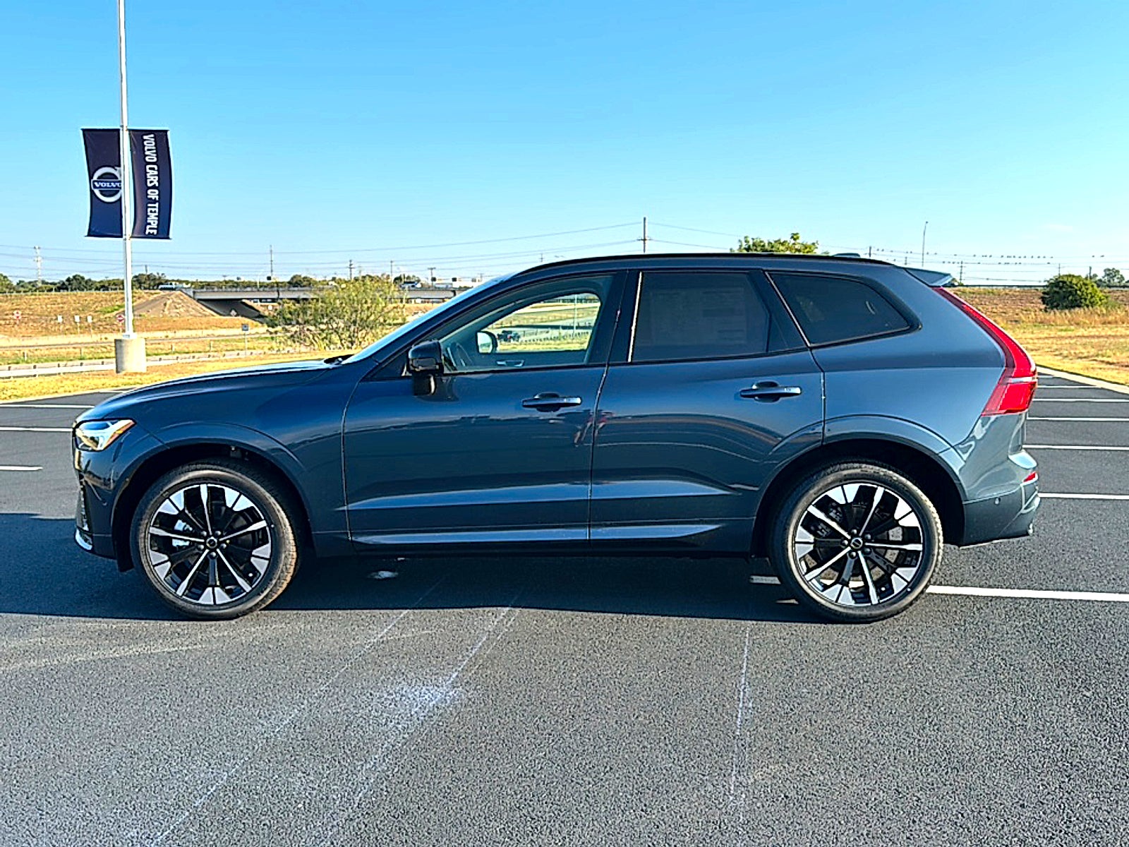 2027 Volvo XC60 Plus