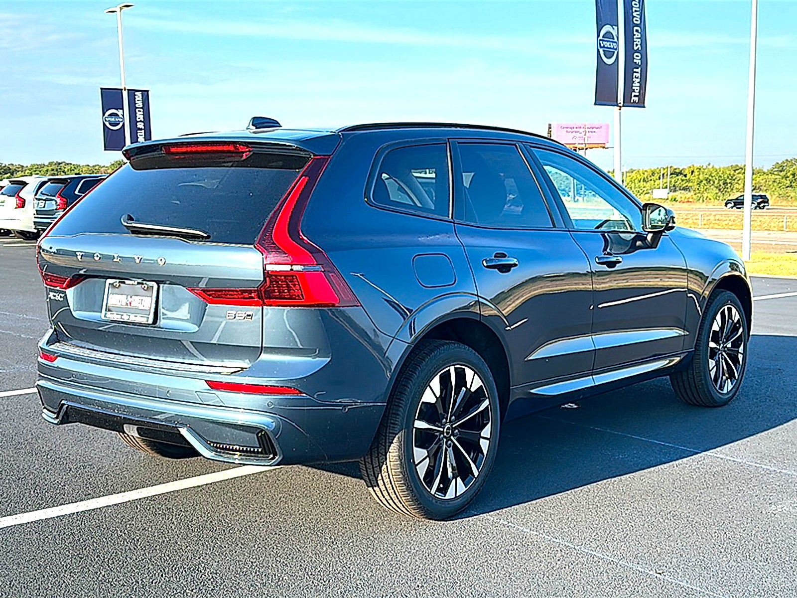2027 Volvo XC60 Plus