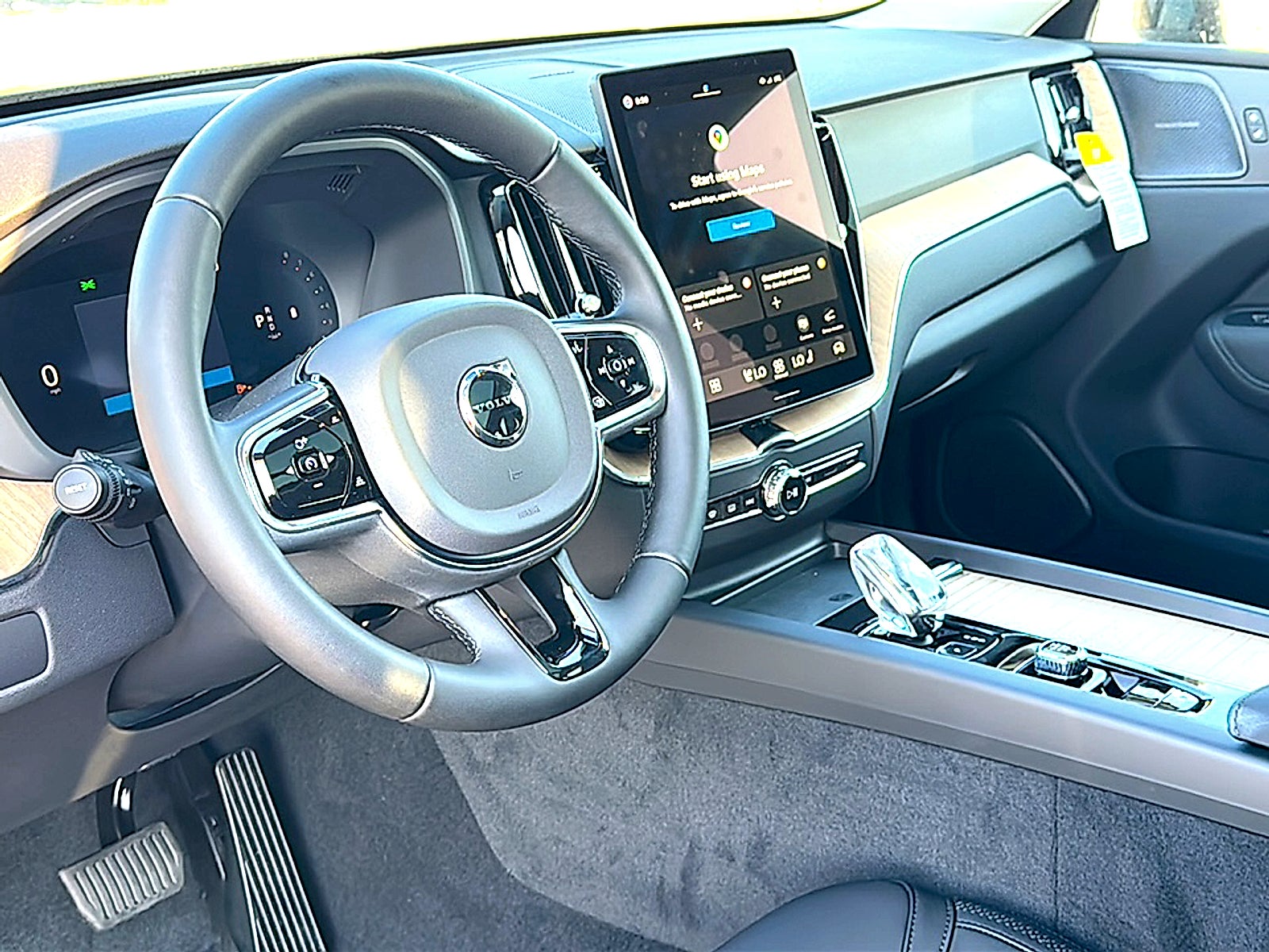 2027 Volvo XC60 Plus